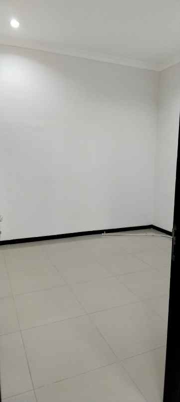 dijual rumah perumahan urban mansion no