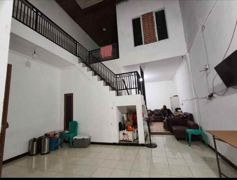 dijual rumah perumahan villa indah