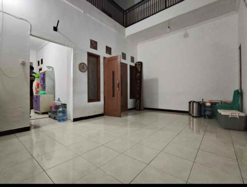 dijual rumah perumahan villa indah