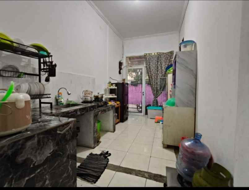 dijual rumah perumahan villa indah