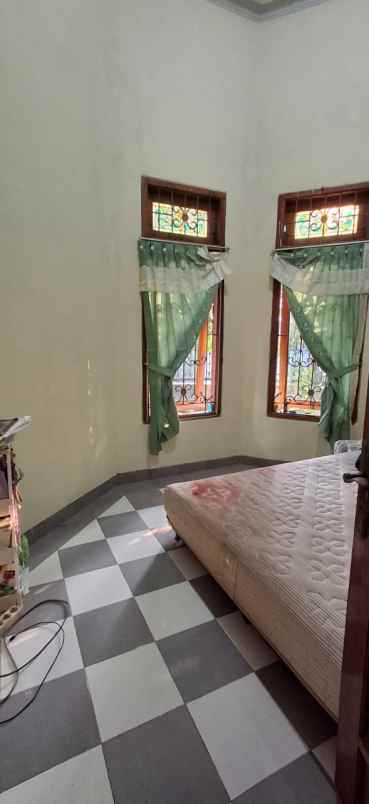 dijual rumah perumahan wisma