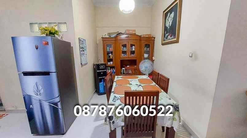dijual rumah perumnas depok 2 tengah jl