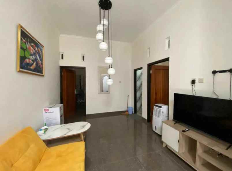 dijual rumah pete