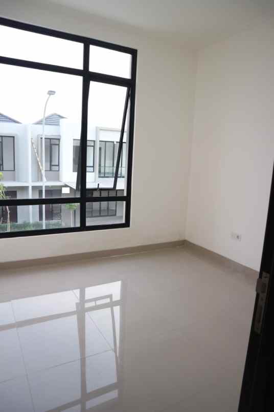 dijual rumah pik 2 penjaringan kamal muara