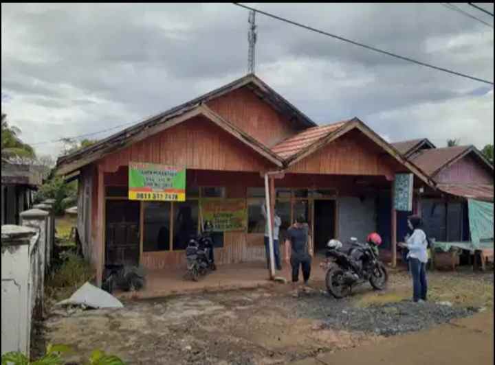 dijual rumah pinggir jalan raya strategis