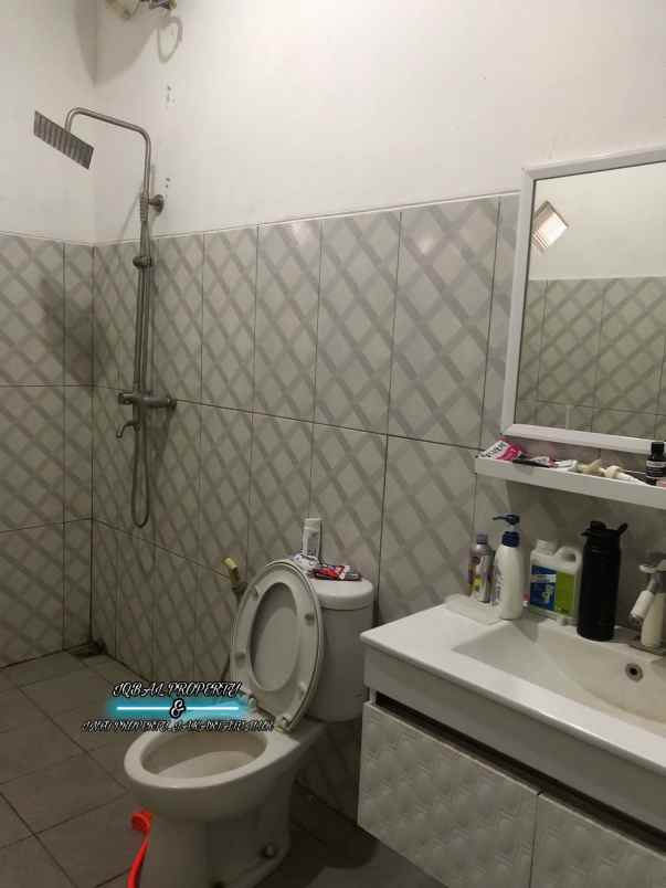 dijual rumah pisangan timur jakarta timur