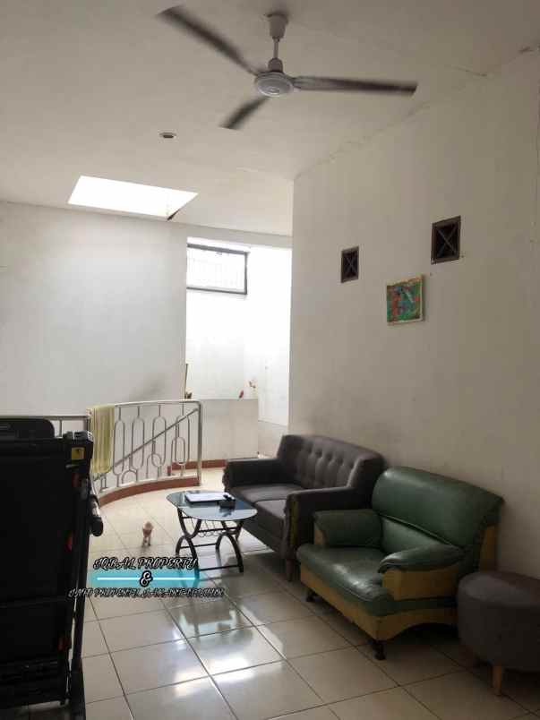 dijual rumah pisangan timur jakarta timur