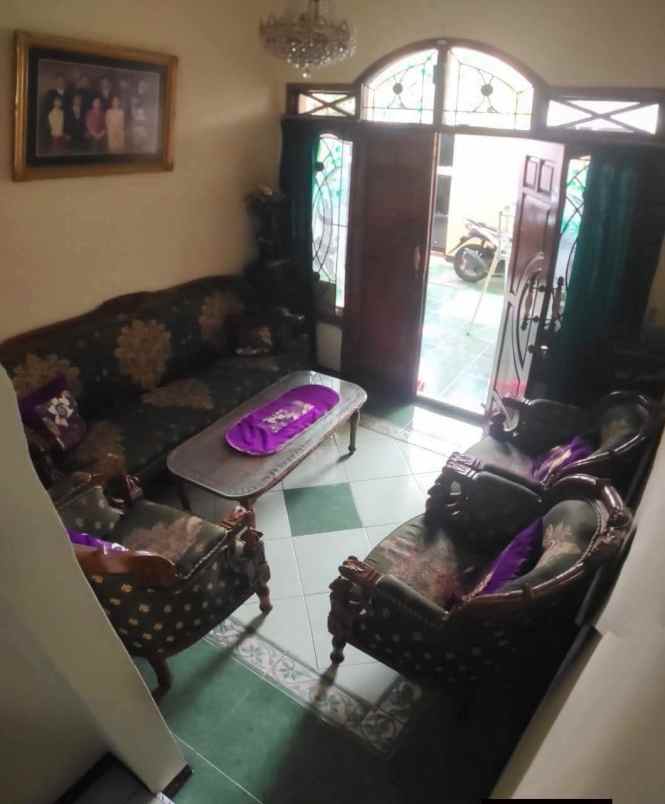 dijual rumah ploso timur kec tambaksari