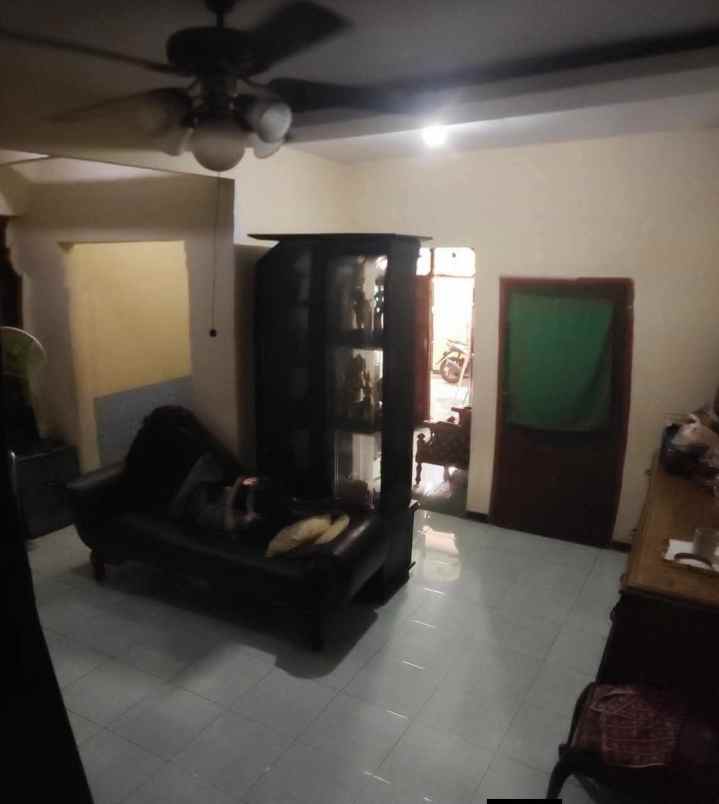 dijual rumah ploso timur kec tambaksari