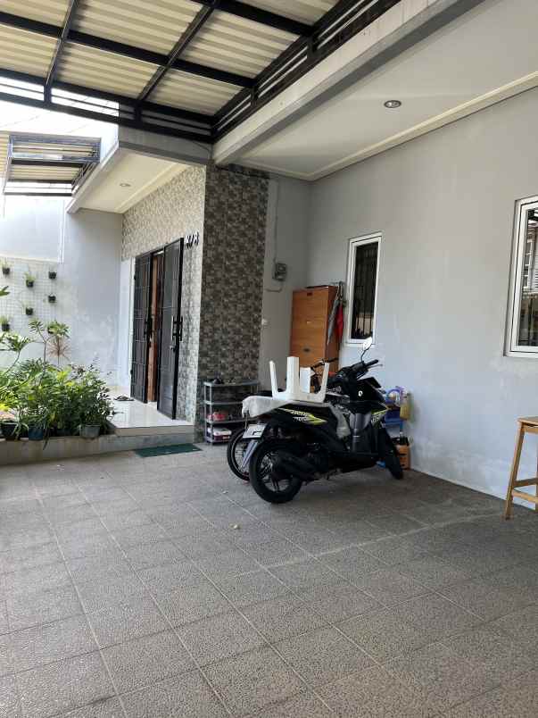 dijual rumah pondok gading utama