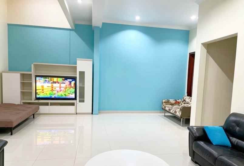dijual rumah pondok gede