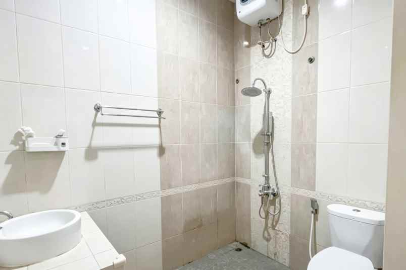 dijual rumah pondok gede