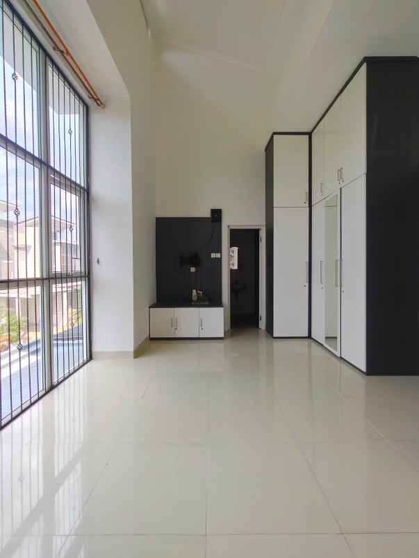 dijual rumah pondok kelapa jakarta timur