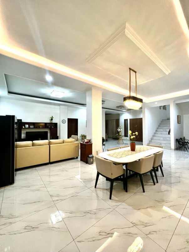 dijual rumah pondok pinang