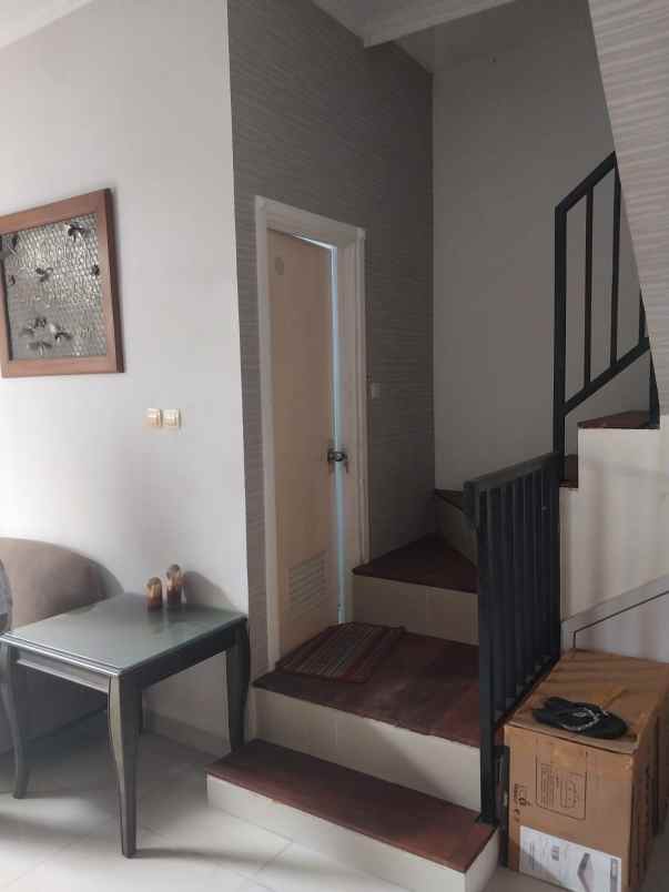 dijual rumah pondok pucung