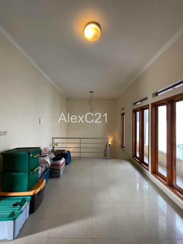 dijual rumah pondok ranji