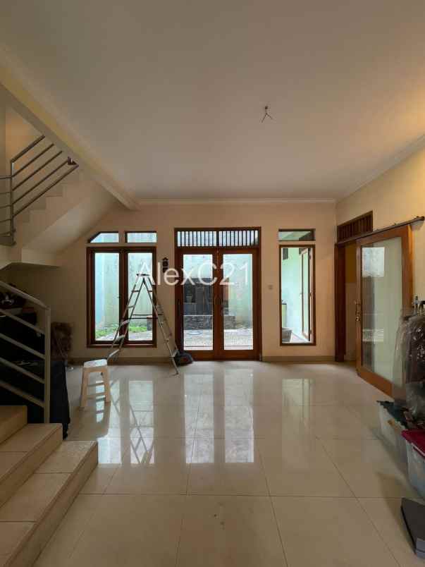 dijual rumah pondok ranji