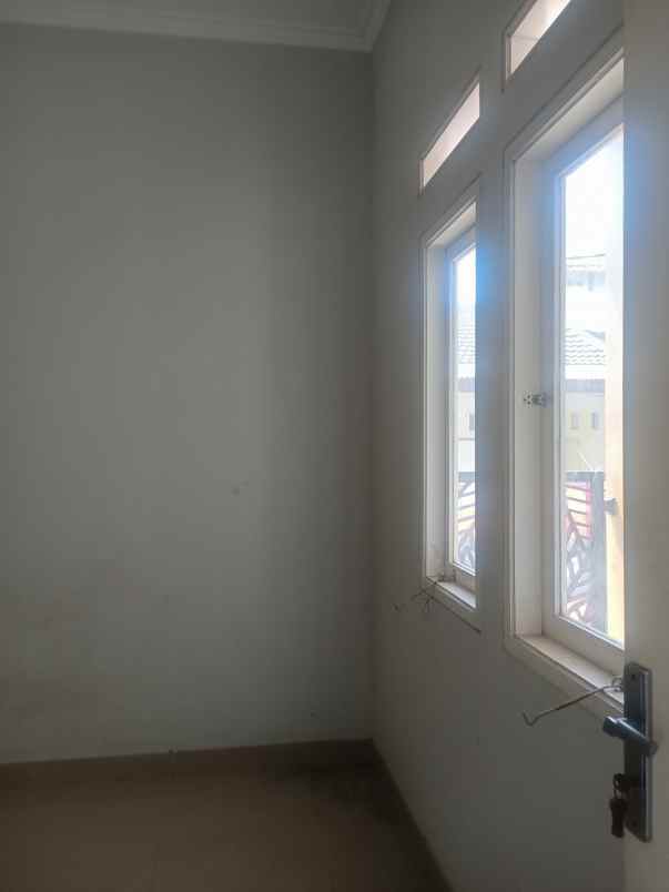 dijual rumah pondok ungu permai bekasi