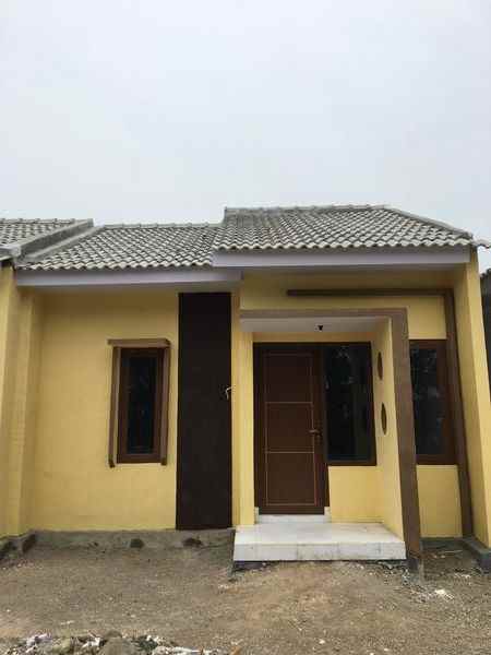 dijual rumah prajekan kidul bondowoso