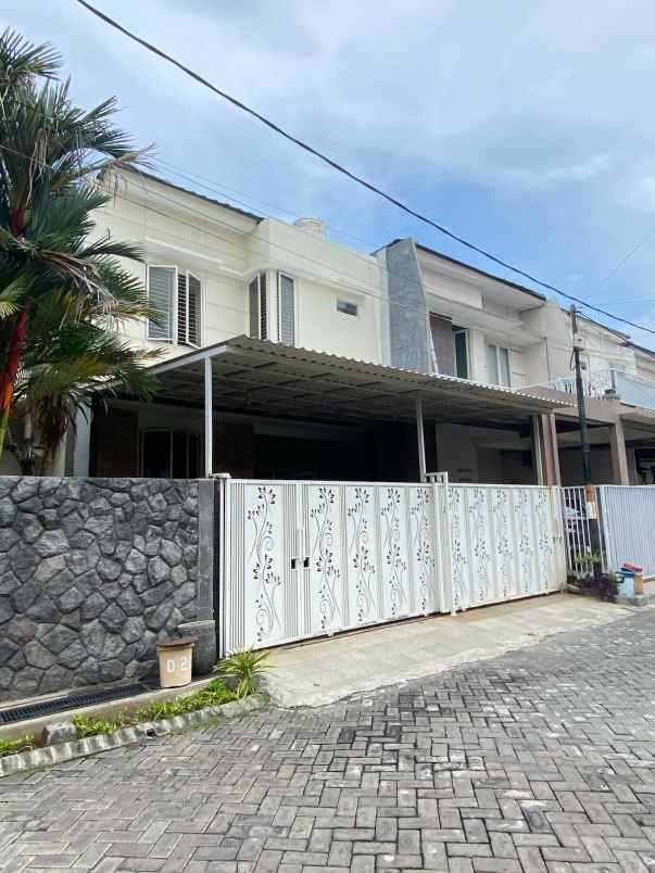 dijual rumah prapen indah