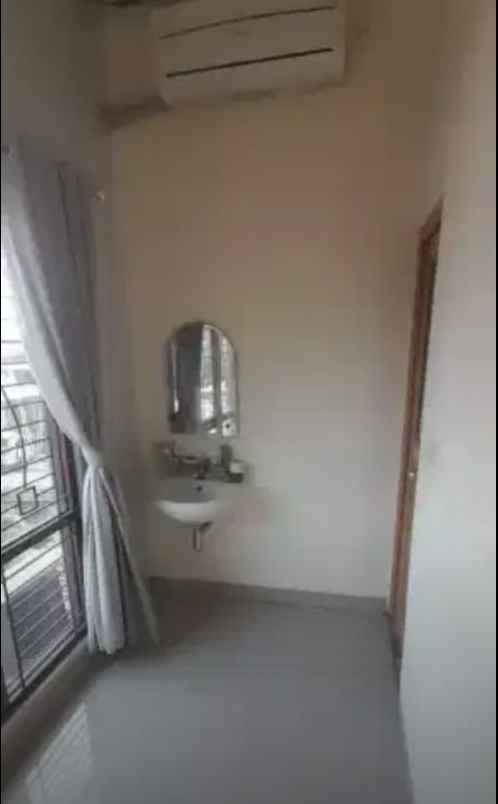 dijual rumah premier serenity
