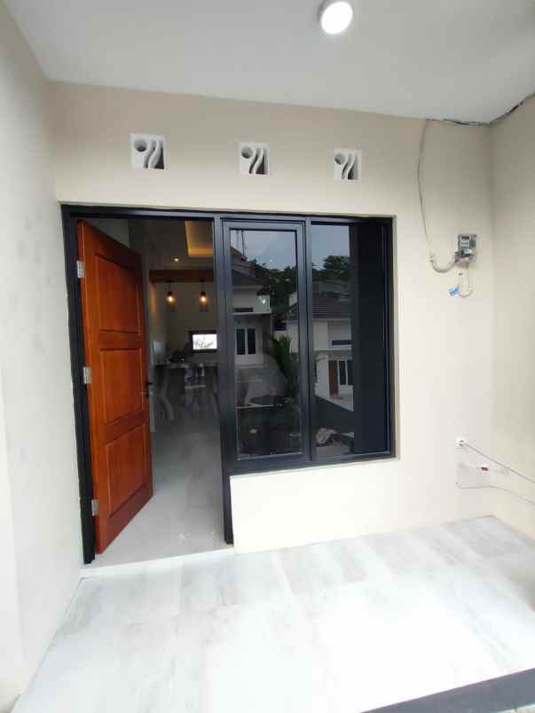 dijual rumah pudakpayung