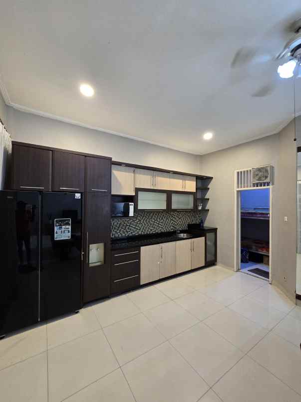 dijual rumah pulo asem