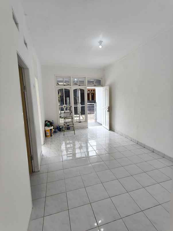 dijual rumah pura bojonggede