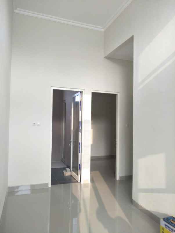 dijual rumah puri safira regency