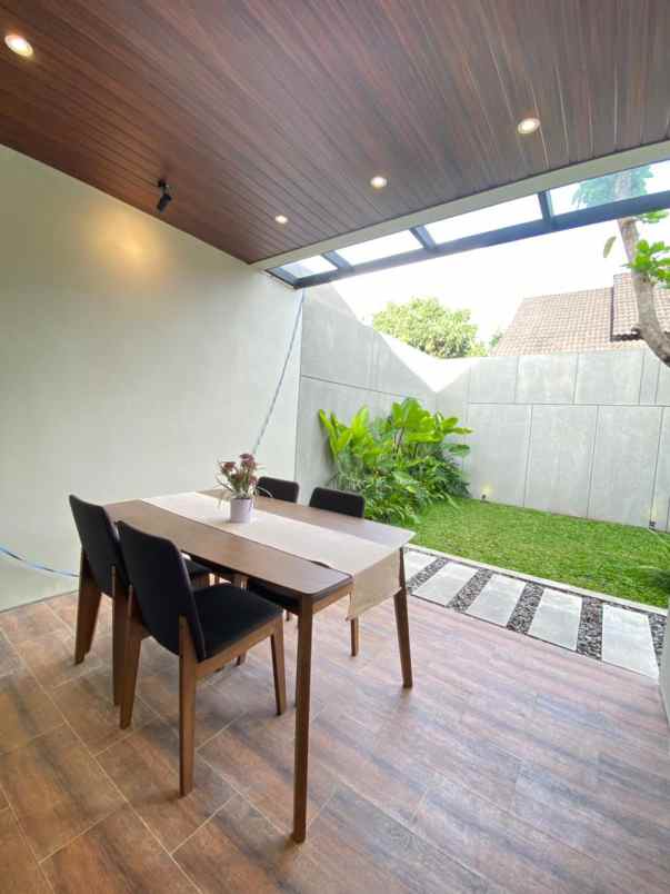 dijual rumah purwomartani kec kalasan