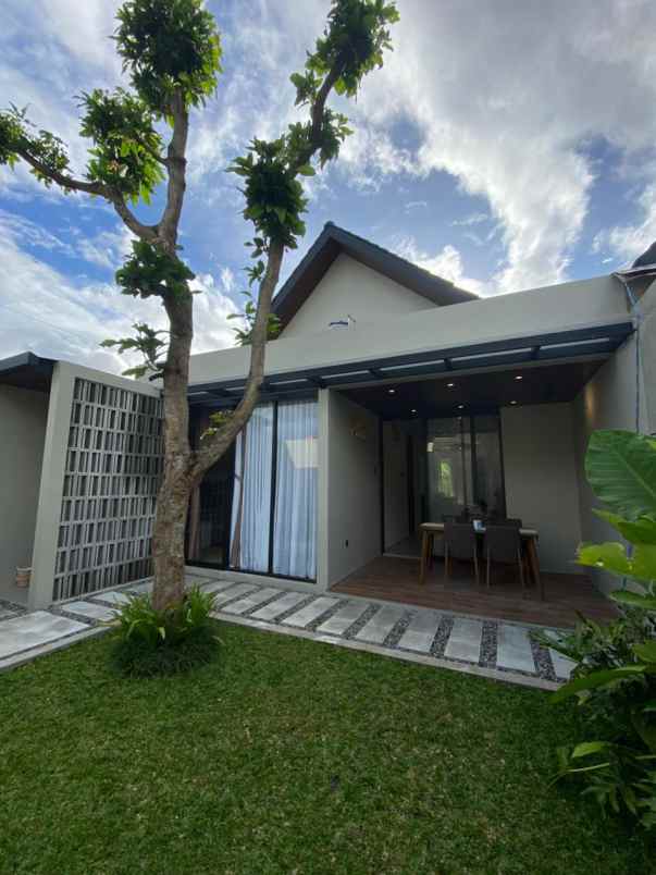 dijual rumah purwomartani kec kalasan