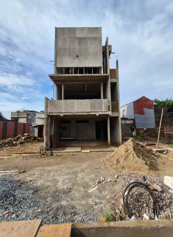 dijual rumah raden inten jakarta timur