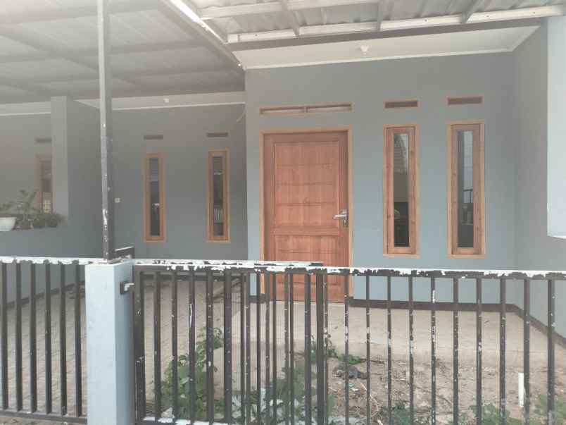 dijual rumah rancatungku