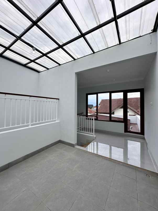 dijual rumah rawa bambu