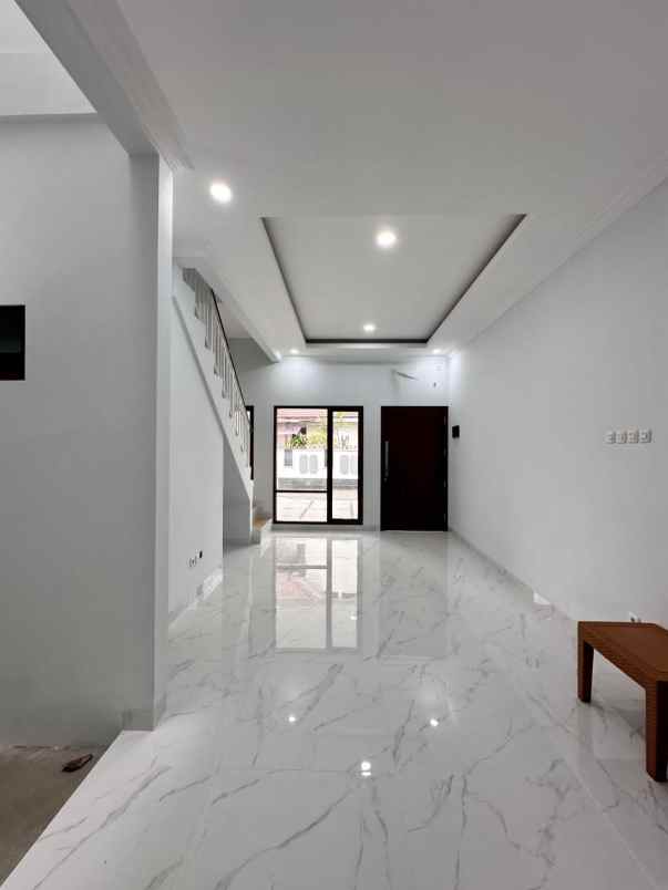 dijual rumah rawa bambu