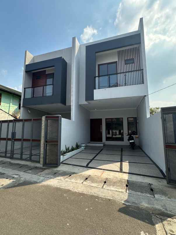 dijual rumah rawa bambu