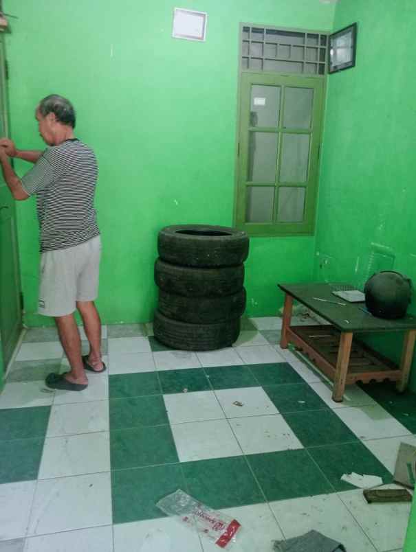 dijual rumah reni jaya pamulang