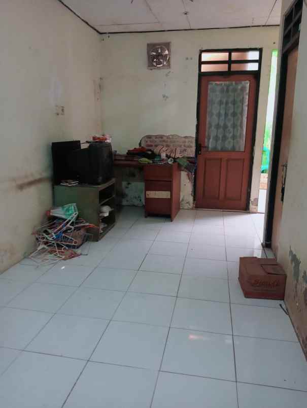 dijual rumah reni jaya pamulang