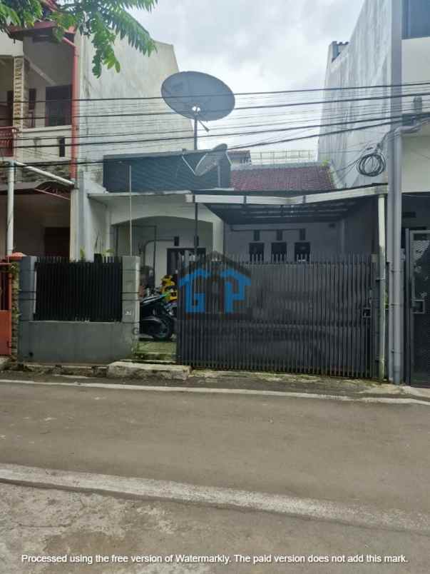dijual rumah sarijadi