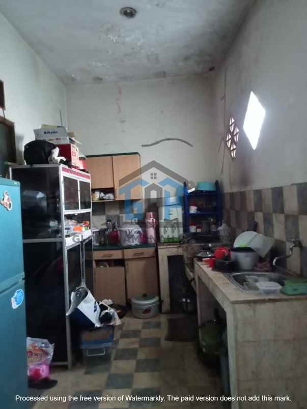 dijual rumah sariwangi