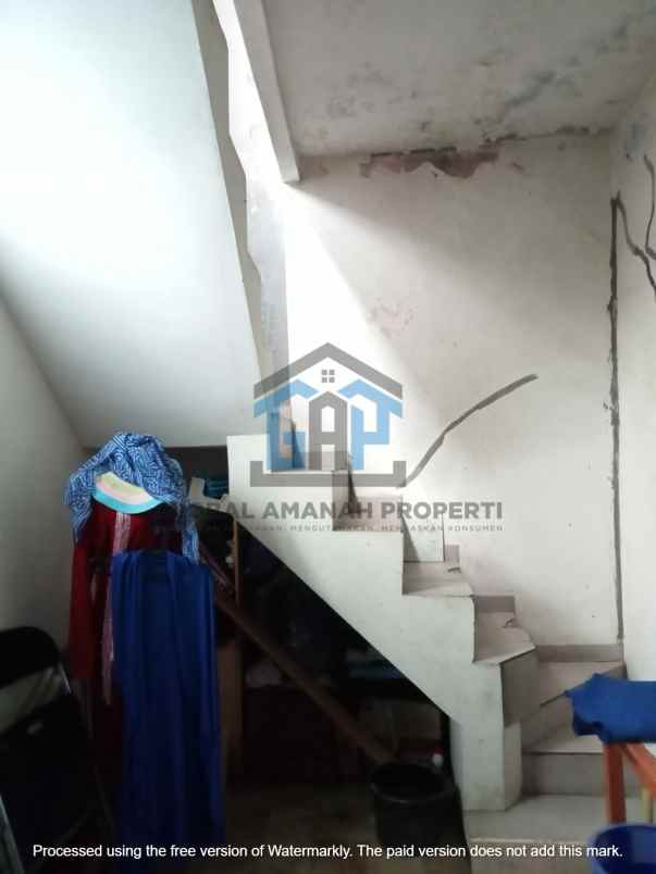dijual rumah sariwangi
