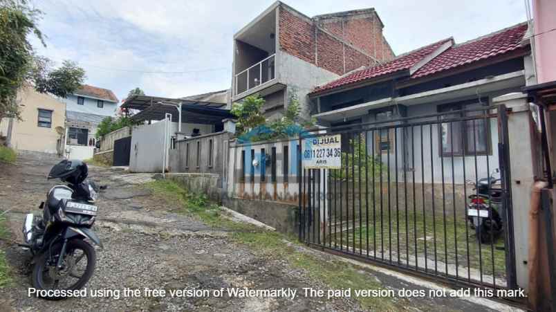 dijual rumah sariwangi