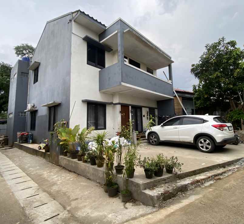 dijual rumah sawah lama ciputat