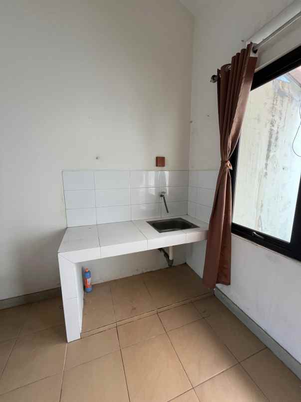 dijual rumah segara city