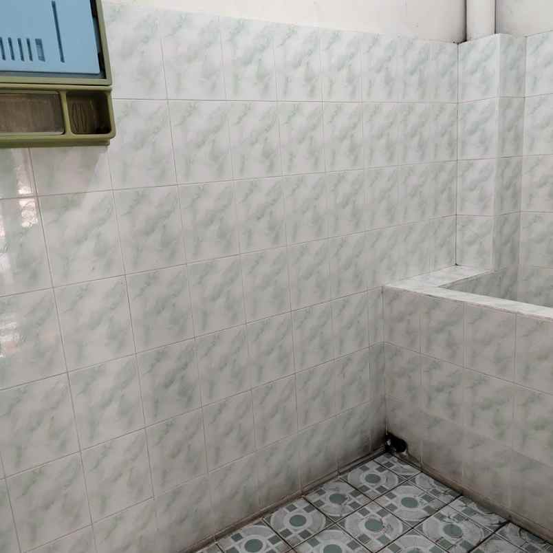 dijual rumah setro baru