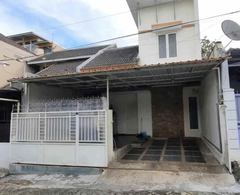 dijual rumah siap huni lokasi bukit cemara tidar