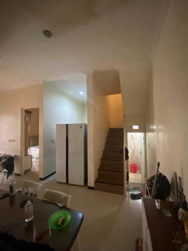 dijual rumah sigura gura barat kota malang