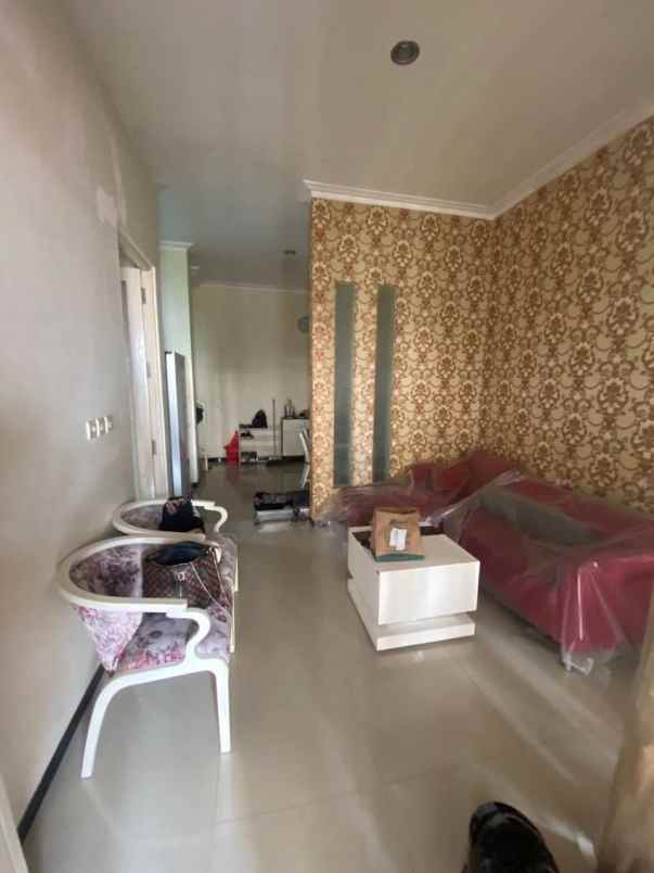 dijual rumah sigura gura barat kota malang