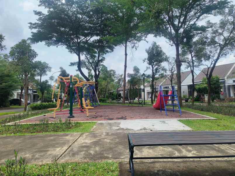 dijual rumah sindang jaya