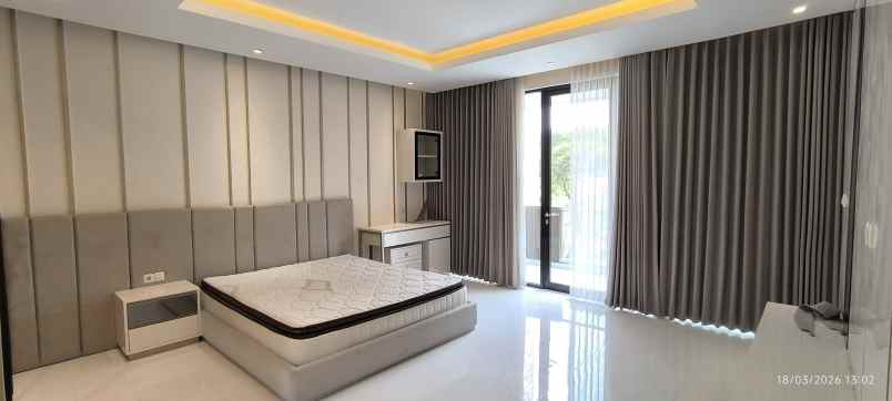 dijual rumah somerset citraland